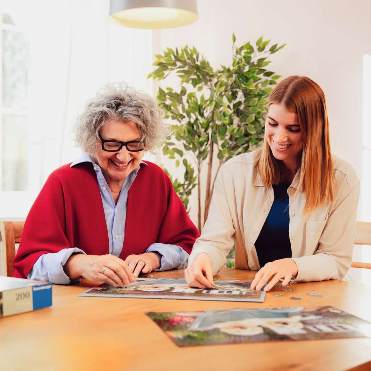 100-teiliges Puzzle - Kätzchen in der Wolle